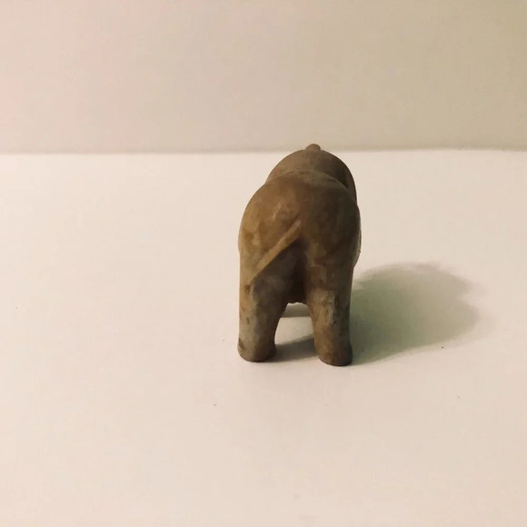 Vintage Mini Stone Elephant Small 2 Inch Long Figurine - Picture 7 of 14